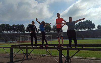 Dacă e joi, e alergarea de grup – Als het donderdag is, dan lopen we hard met de groep.